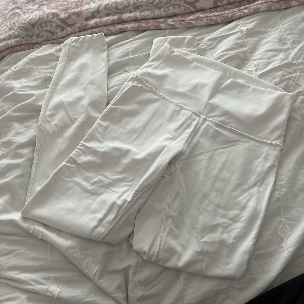 Lululemon white Wunder trains